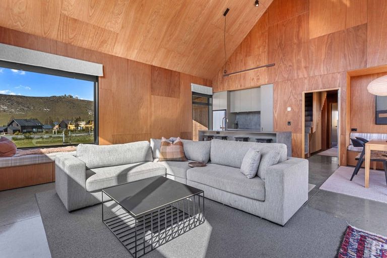 Photo of property in 34a Luge Loop, Castle Hill, 7580