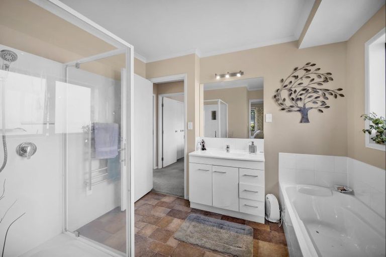 Photo of property in 109 Browne Street, Waitara, 4320