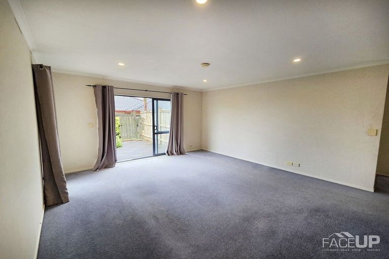 Photo of property in 11 Richfield Crescent, Westgate, Auckland, 0614