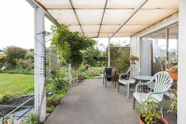 Photo of property in 6 Dalrymple Place, Marton, 4710