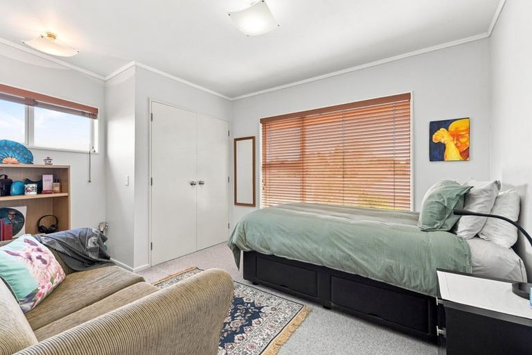 Photo of property in 5 Eaton Crescent, Otamatea, Whanganui, 4500