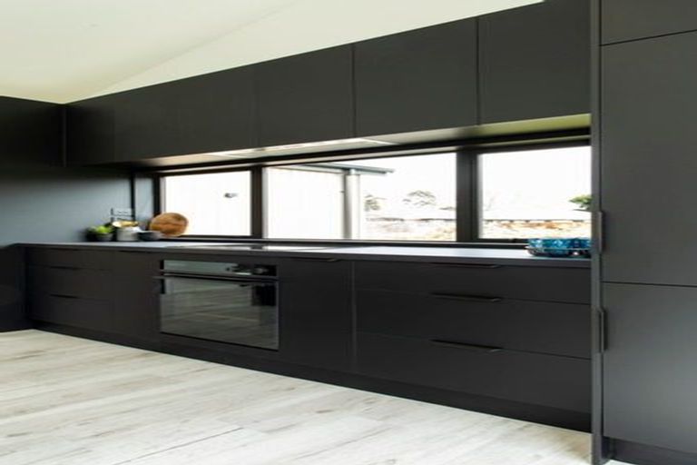 Photo of property in 18 Shrimpton Avenue, Woodend, 7610