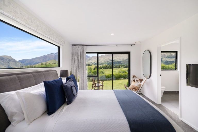 Photo of property in 86 Mountain View Road, Dalefield, Queenstown, 9371