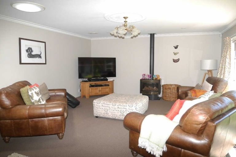 Photo of property in 34 Awanui Drive, Waikanae, 5036