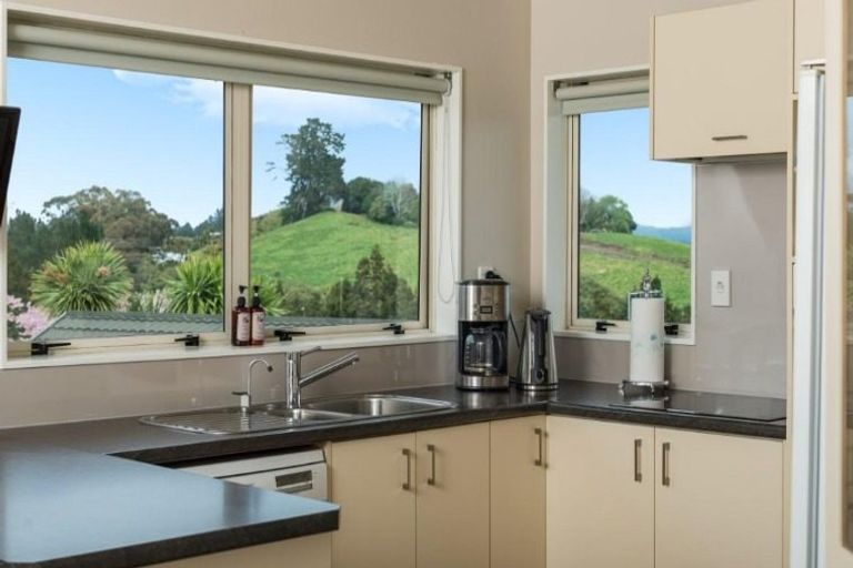 Photo of property in 11 Kaimai View Drive, Ohauiti, Tauranga, 3112