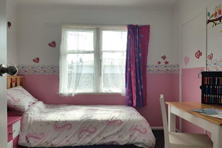 Photo of property in 63 Donnelley Drive, Wainuiomata, Lower Hutt, 5014