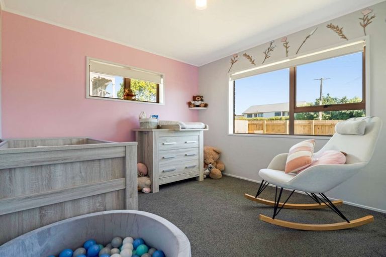 Photo of property in 112a Queen Street, Waiuku, 2123