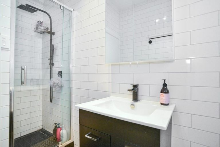 Photo of property in 405 Collinge Road, Mayfair, Hastings, 4122