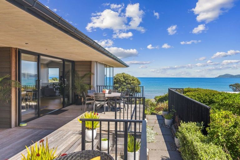 Photo of property in 15 Karekare Road, Raumati South, Paraparaumu, 5032