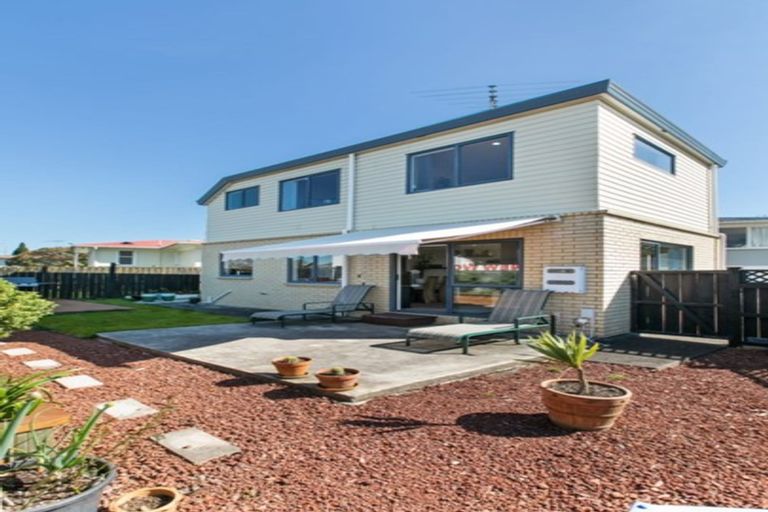 Photo of property in 1/173 Wellington Street, Howick, Auckland, 2014