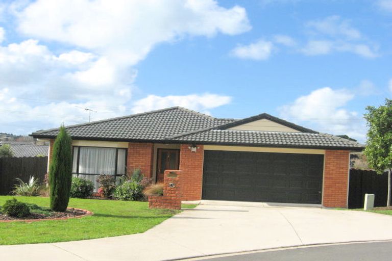 Photo of property in 4 Abilene Place, Manurewa, Auckland, 2105