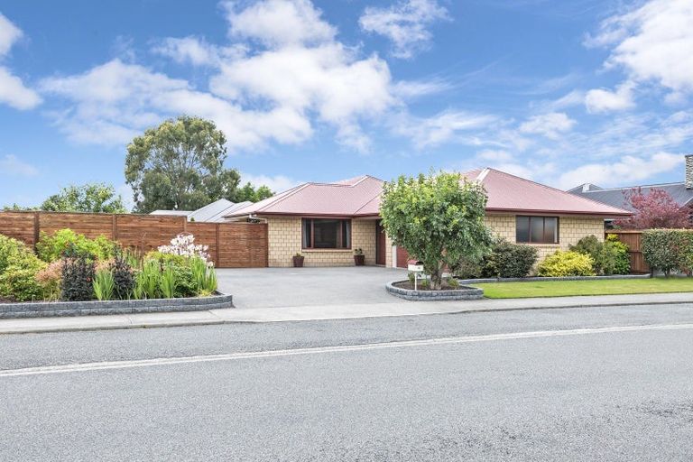 Photo of property in 92 Acacia Avenue, Rangiora, 7400