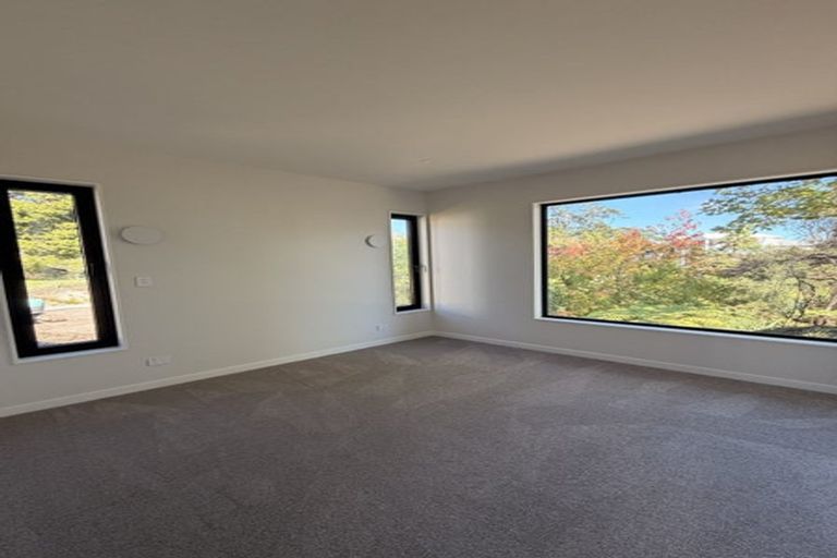 Photo of property in 2/82 Upper Harbour Drive, Greenhithe, Auckland, 0632