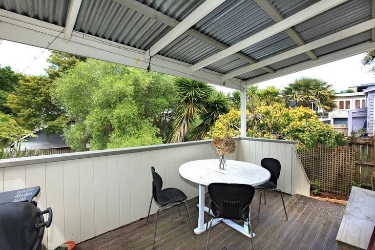 Photo of property in 76 Sackville Street, Grey Lynn, Auckland, 1021