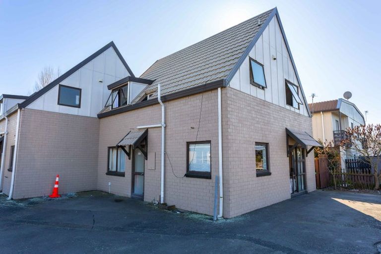 Photo of property in 1/35 Brockworth Place, Riccarton, Christchurch, 8011