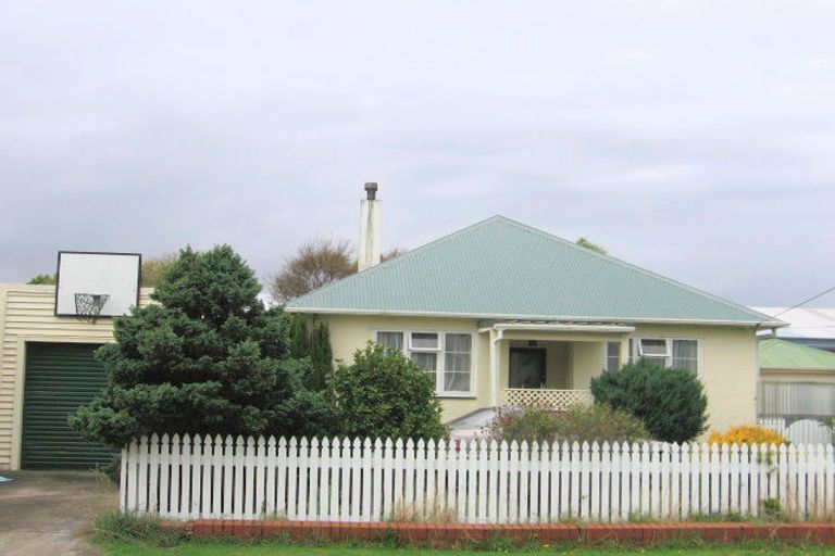 Photo of property in 18 Tirangi Road, Moera, Lower Hutt, 5010