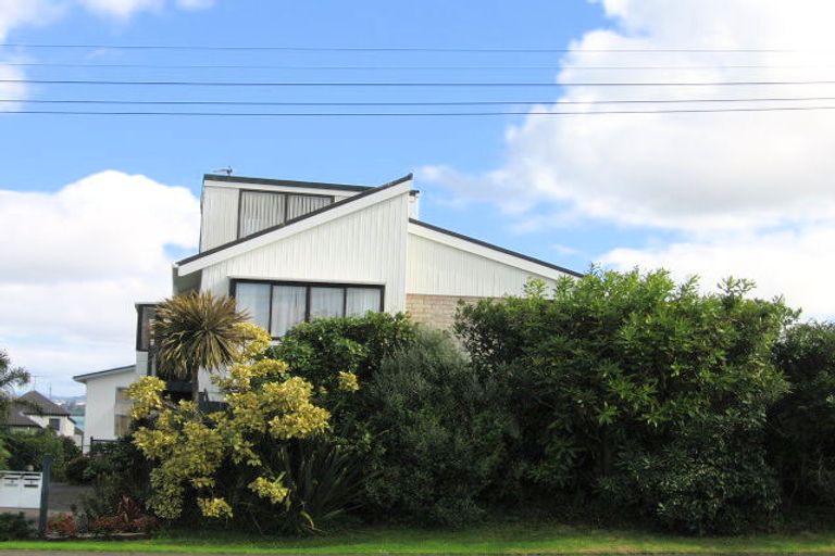 Photo of property in 2/119 Bucklands Beach Road, Bucklands Beach, Auckland, 2012
