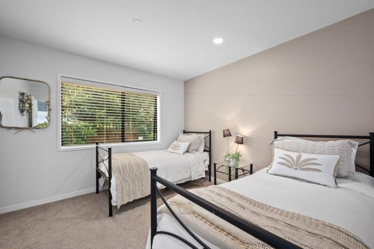 Photo of property in 11b Balmain Road, Birkenhead, Auckland, 0626