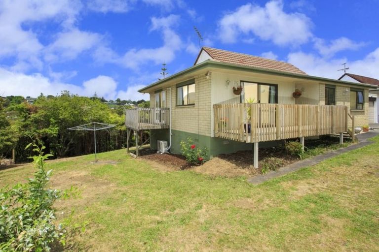 Photo of property in 2/6 Charmaine Road, Torbay, Auckland, 0630