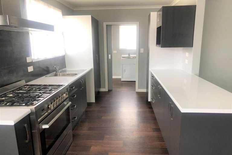 Photo of property in 126 Fairfield Road, Fairfield, Hamilton, 3214