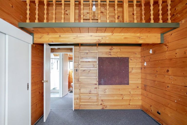 Photo of property in 1 Carlson Street, Dannevirke, 4930