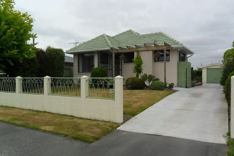 Photo of property in 52 Oriana Crescent, Hornby, Christchurch, 8042