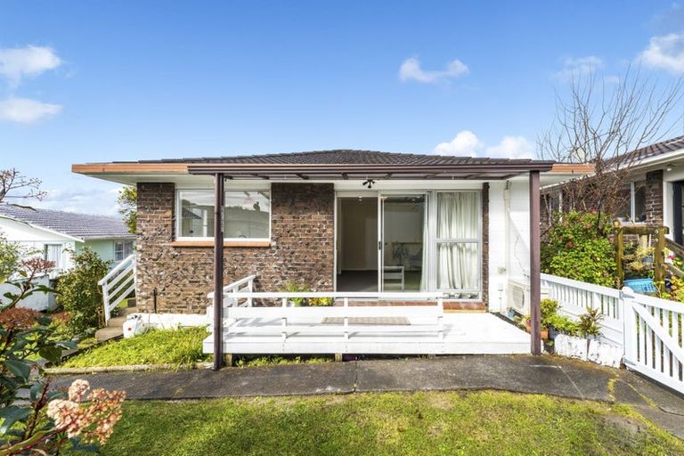 Photo of property in 2/27 Spence Road, Henderson, Auckland, 0612