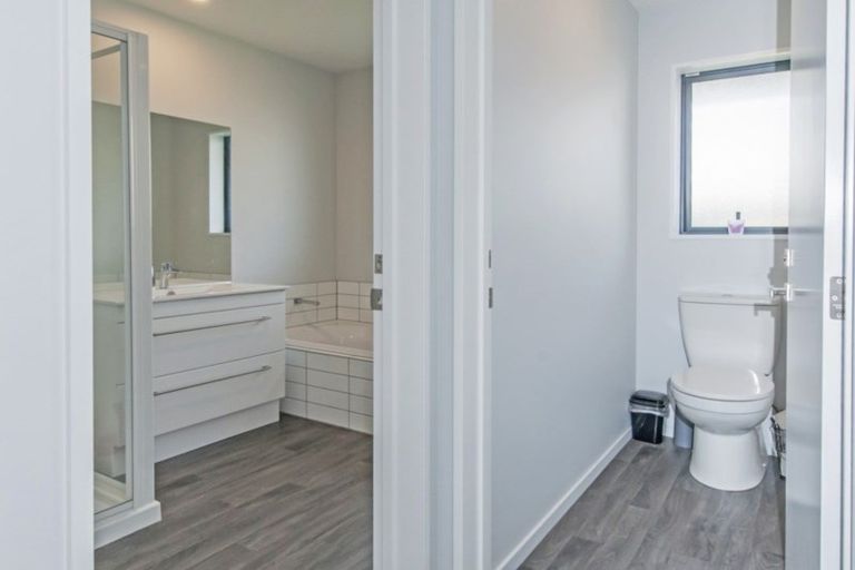 Photo of property in 7 Northmoor Boulevard, Rolleston, 7615