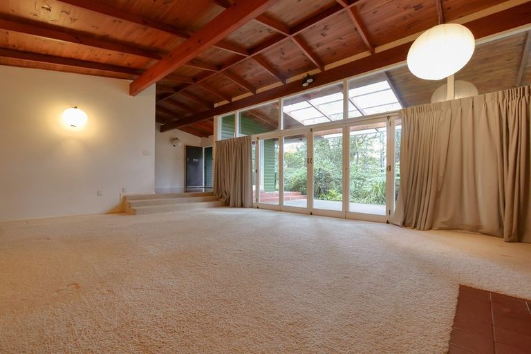 Photo of property in 202 Konini Road, Titirangi, Auckland, 0604