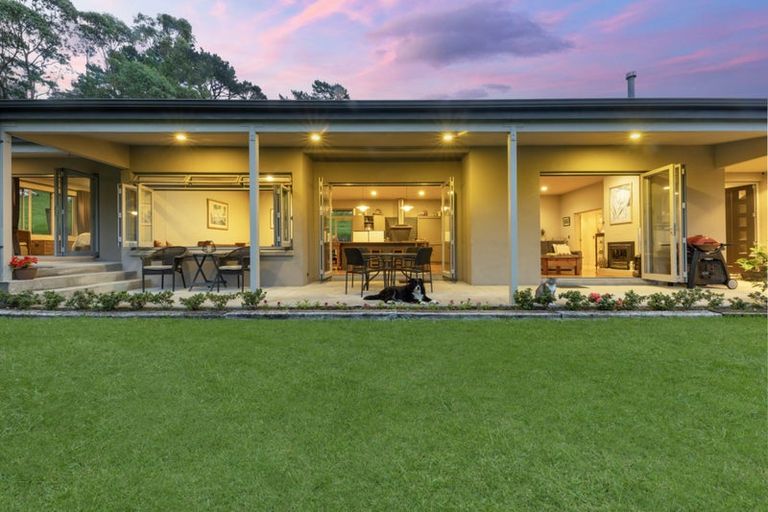 Photo of property in 589 Inland Road, Helensville, 0875