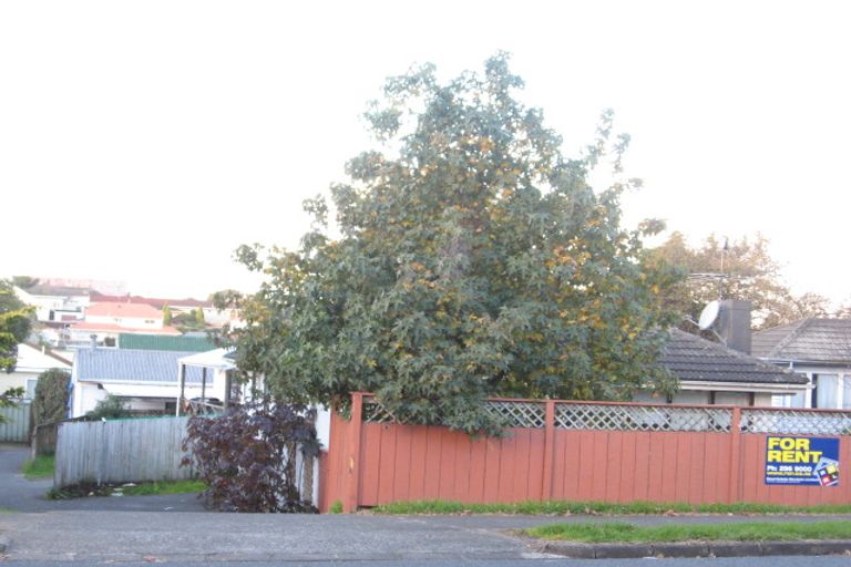 Photo of property in 2/4 Coxhead Road, Manurewa, Auckland, 2102