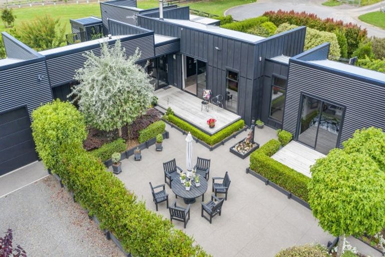 Photo of property in 21 Grefor Lane, Waitarere, Levin, 5574