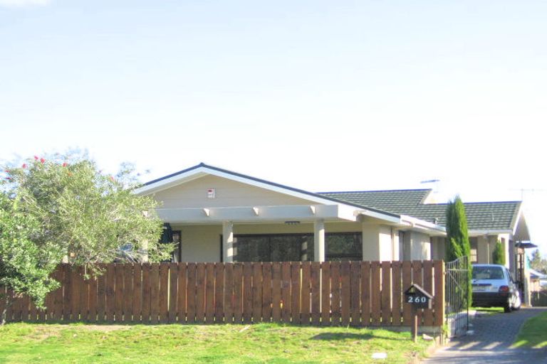 Photo of property in 260 Oceanbeach Road, Mount Maunganui, 3116