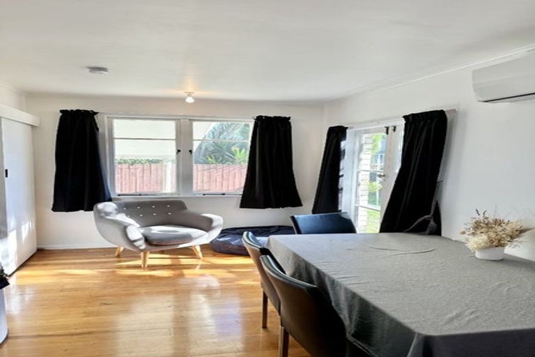 Photo of property in 1 Carrington Avenue, Hillcrest, Hamilton, 3216