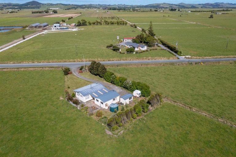 Photo of property in 117 Robertson Road, Ruawai, 0591