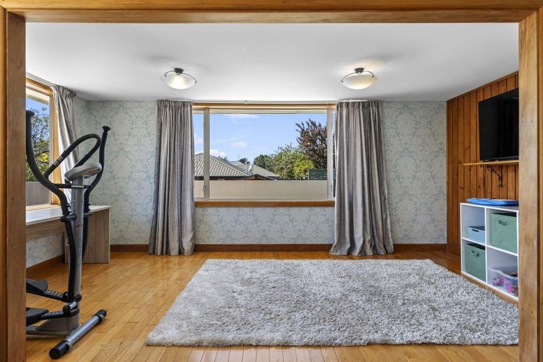 Photo of property in 232 Lake Terrace Road, Shirley, Christchurch, 8061