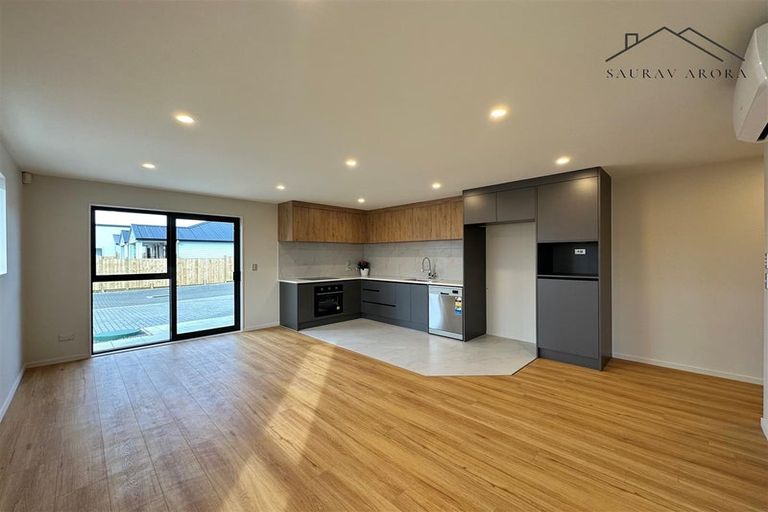 Photo of property in 12 Rorotu Avenue, Karaka, Papakura, 2113