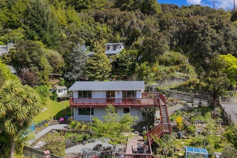 Photo of property in 12 Ngahere Street, Stokes Valley, Lower Hutt, 5019
