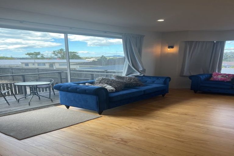 Photo of property in 50a Weldene Avenue, Glenfield, Auckland, 0629