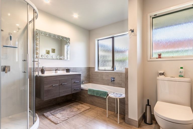 Photo of property in 119 Belvedere Avenue, Waikanae, 5036