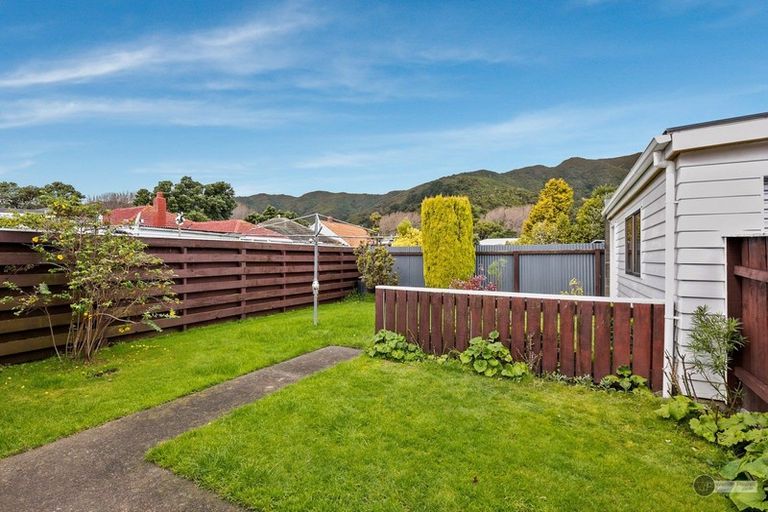 Photo of property in 3a Godley Street, Waterloo, Lower Hutt, 5011