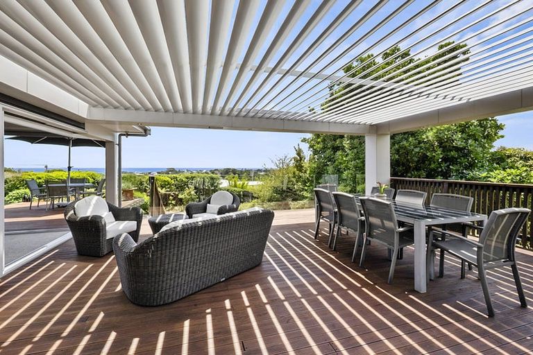 Photo of property in 11a Lismore Street, Strandon, New Plymouth, 4312