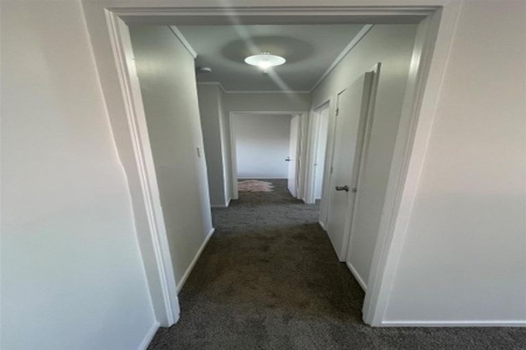 Photo of property in 3/4046 Great North Road, Glen Eden, Auckland, 0602