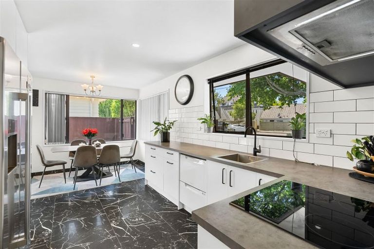 Photo of property in 2/16 James K Baxter Place, Addington, Christchurch, 8024