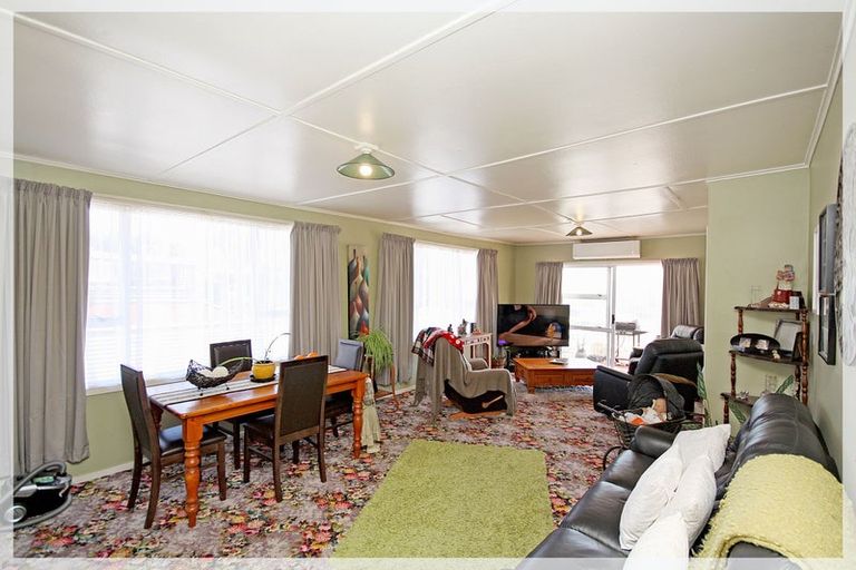 Photo of property in 40 Cook Street, Foxton, 4814