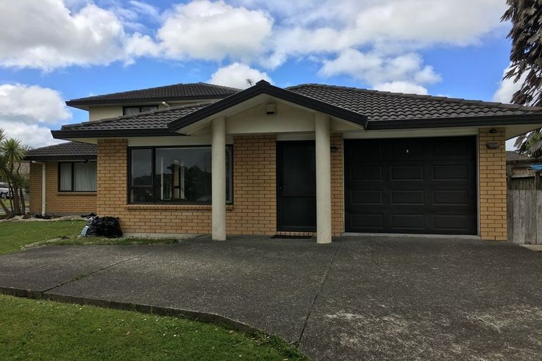 Photo of property in 1 Ardee Close, East Tamaki, Auckland, 2016