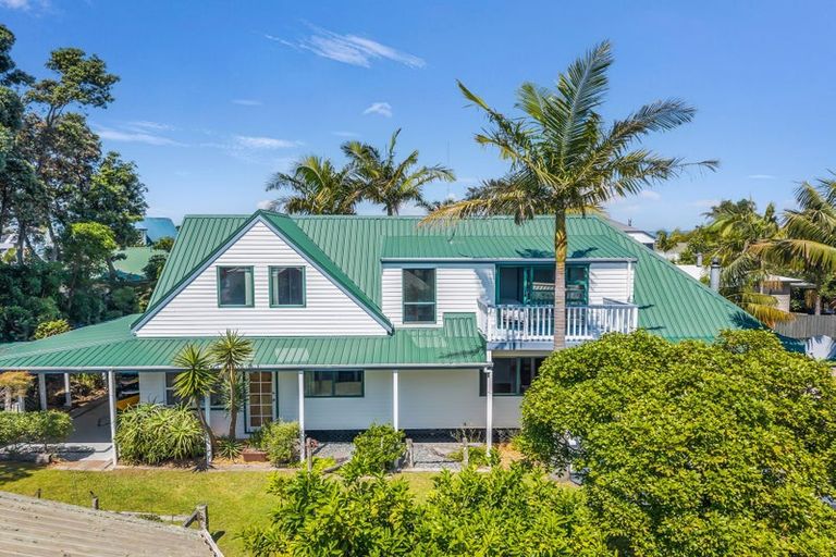 Photo of property in 11 Ohiwa Parade, Ohope, 3121