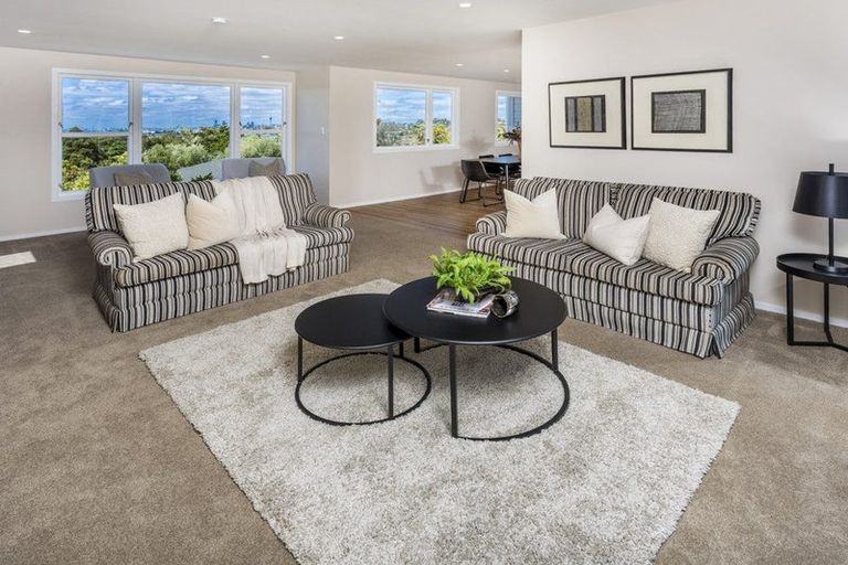 Photo of property in 9 Nicholson Place, Hillcrest, Auckland, 0627