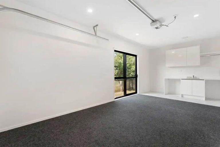 Photo of property in 14a Tapu Road, Huapai, Kumeu, 0810