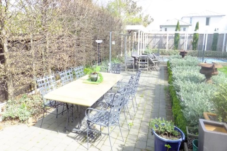 Photo of property in 67 Garden Road, Merivale, Christchurch, 8014